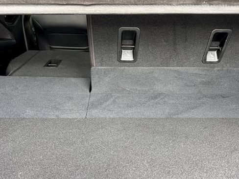 Certified 2025 Subaru Forester Premium AWD/4WD image 18