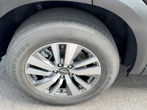 Certified 2023 Nissan Pathfinder SL image 6