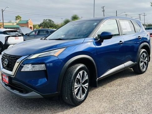 Certified 2023 Nissan Rogue SV image 3