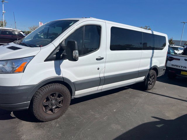 Used 2018 Ford Transit 350 XLT RWD image 2