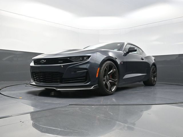 Used 2020 Chevrolet Camaro SS RWD image 30