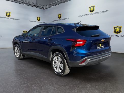 Used 2024 Chevrolet Trax LS FWD image 3