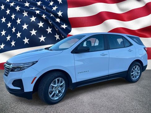 Used 2024 Chevrolet Equinox LS w/ Driver Confidence II Package image 13