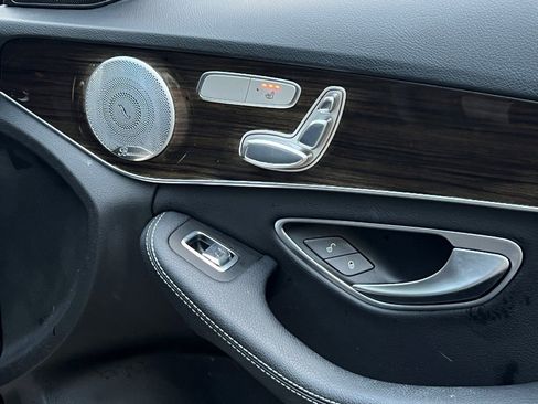 Used 2018 Mercedes-Benz C 300 4MATIC Sedan image 7