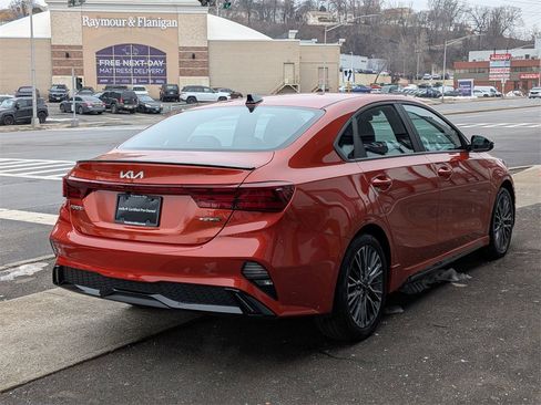Certified 2023 Kia Forte GT-Line image 6