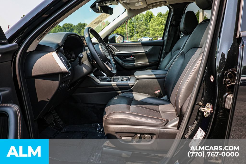 Used 2025 MAZDA CX-70 Plug-In Hybrid w/ Premium Pkg AWD/4WD image 17