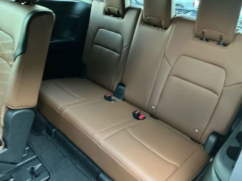 New 2025 Nissan Pathfinder Platinum w/ Cargo Package image 17