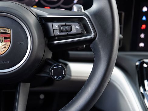 Certified 2025 Porsche Panamera 4 AWD/4WD image 16