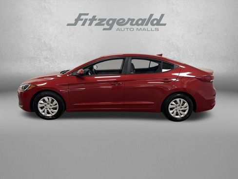 Used 2018 Hyundai Elantra SE w/ SE Connectivity Package 04 image 2