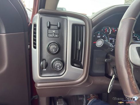 Used 2017 GMC Sierra 1500 SLT image 27