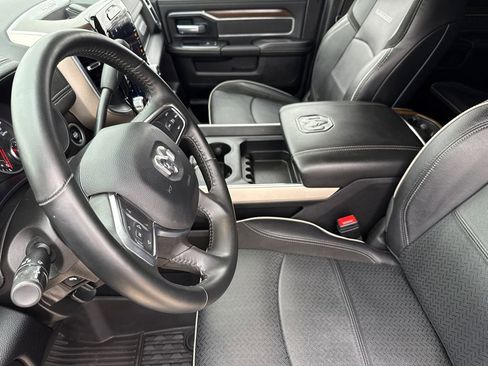 Used 2024 RAM 3500 Laramie image 18