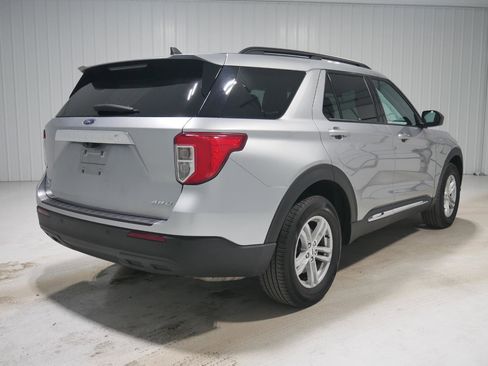 Certified 2023 Ford Explorer XLT image 5