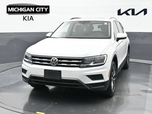 Used 2019 Volkswagen Tiguan SE w/ Panoramic Sunroof Package AWD/4WD image 1