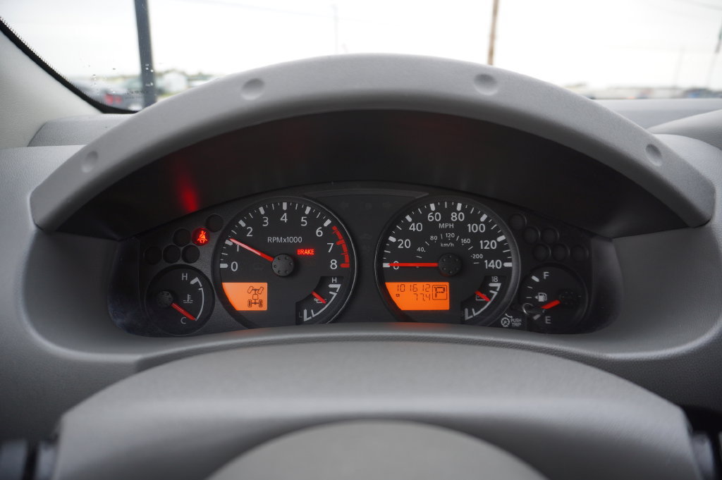 Used 2014 Nissan Frontier SV w/ SV Value Truck Package AWD/4WD image 15