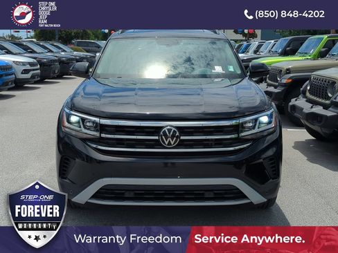 Used 2023 Volkswagen Atlas SE w/ Panoramic Sunroof Package FWD image 9
