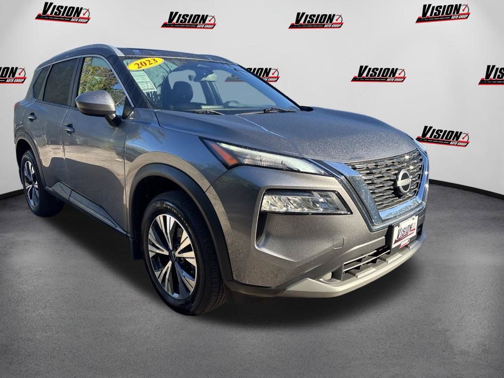 Certified 2023 Nissan Rogue SV w/ SV Premium B Package AWD/4WD image 3