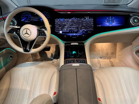 Certified 2023 Mercedes-Benz EQS 580 4MATIC Sedan image 36