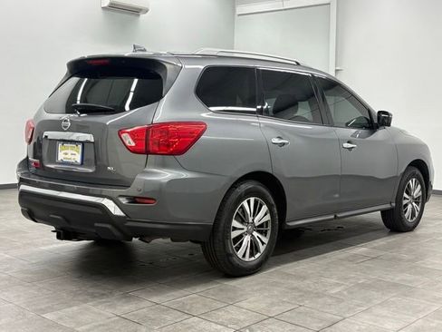 Used 2020 Nissan Pathfinder SL FWD image 2