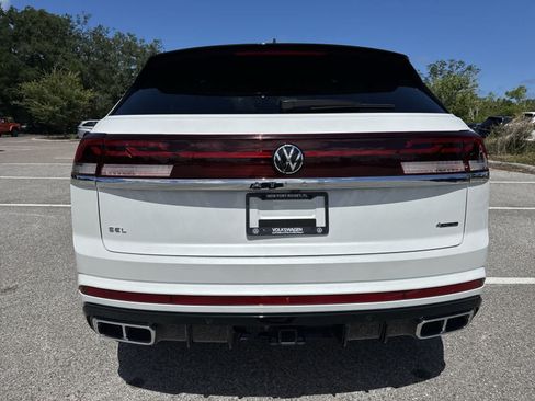 Certified 2024 Volkswagen Atlas Cross Sport SEL Premium R-Line AWD/4WD image 5