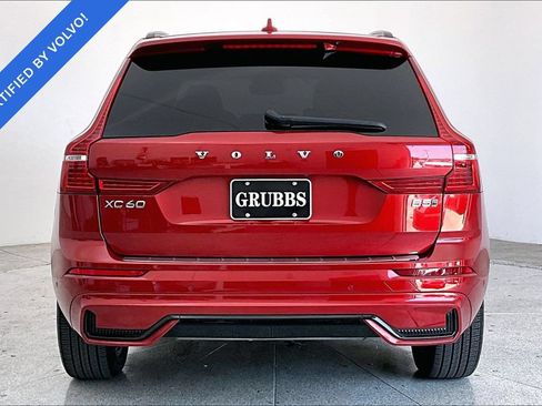 Certified 2024 Volvo XC60 B5 Plus w/ Protection Package Premier AWD/4WD image 5