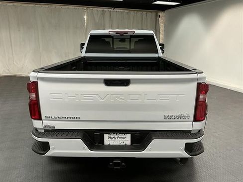 New 2026 Chevrolet Silverado 3500 High Country w/ High Country Premium Package AWD/4WD image 4