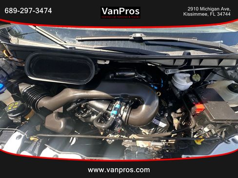 Used 2017 Ford Transit 350 XLT image 18