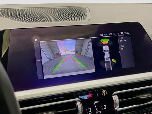 Used 2022 BMW 330i Sedan w/ Driving Assistance Package image 10