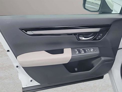 Used 2023 Honda CR-V EX-L image 17