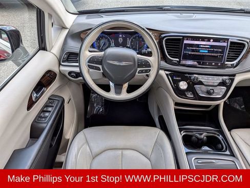 Used 2021 Chrysler Pacifica Limited w/ Premium & Safety Sphere Group AWD/4WD image 15