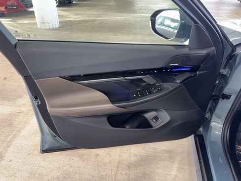 Certified 2025 BMW 530i 530i image 17