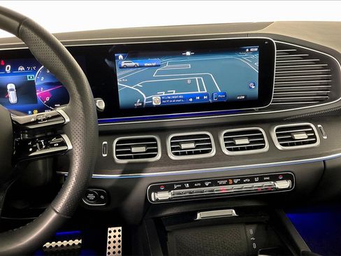 New 2025 Mercedes-Benz GLS 450 4MATIC image 7