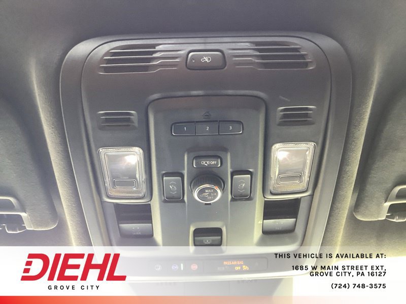 Used 2024 Cadillac Escalade Sport Platinum w/ LPO, ONYX Package AWD/4WD image 20