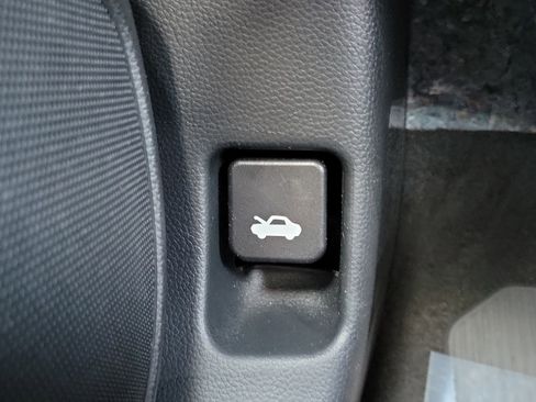 Used 2019 Honda Accord LX image 26