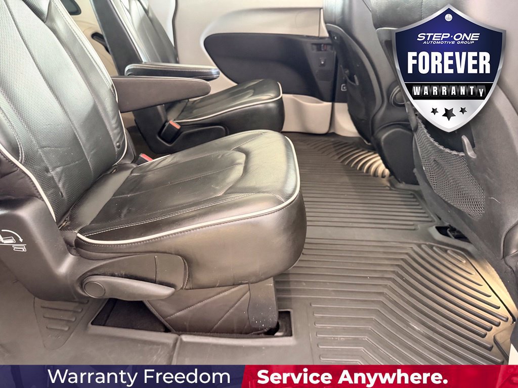 Used 2021 Chrysler Pacifica Limited AWD/4WD image 34