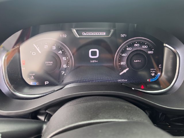Used 2025 RAM 1500 Laramie AWD/4WD image 17
