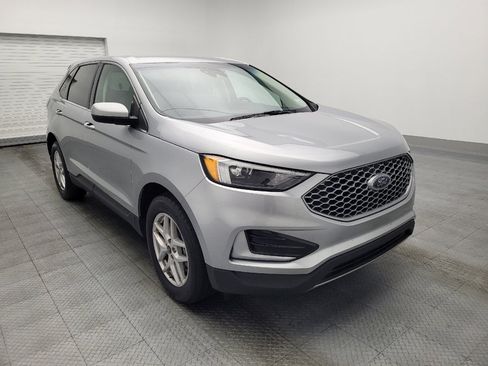 Used 2024 Ford Edge SEL image 13
