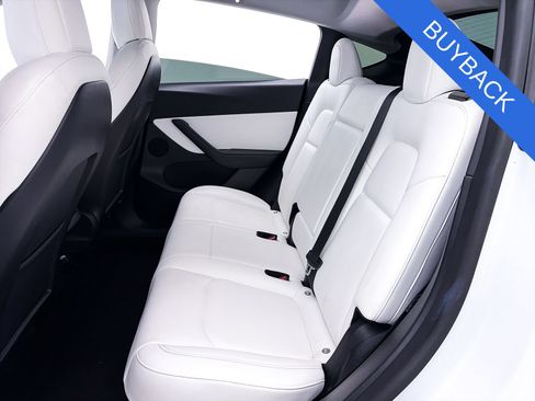 Used 2022 Tesla Model Y Performance AWD/4WD image 32