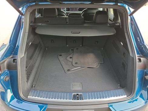 Certified 2025 Porsche Cayenne S AWD/4WD image 15