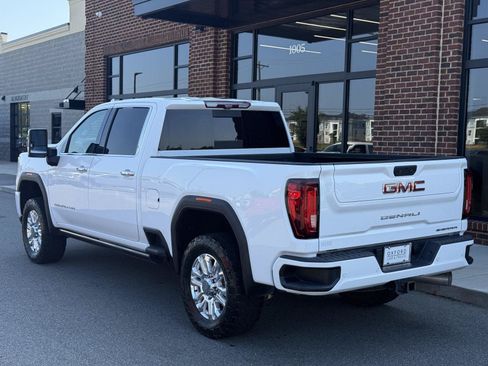 Used 2022 GMC Sierra 2500 Denali w/ Technology Package AWD/4WD image 4