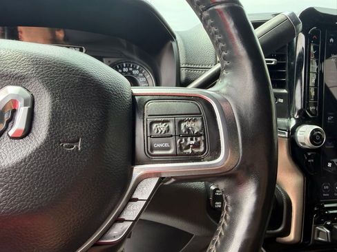 Used 2019 RAM 2500 Laramie w/ Black Appearance Package AWD/4WD image 13