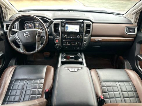 Used 2018 Nissan Titan Platinum Reserve w/ Platinum Utility Package image 3