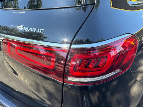 Used 2020 Mercedes-Benz GLS 580 4MATIC image 27