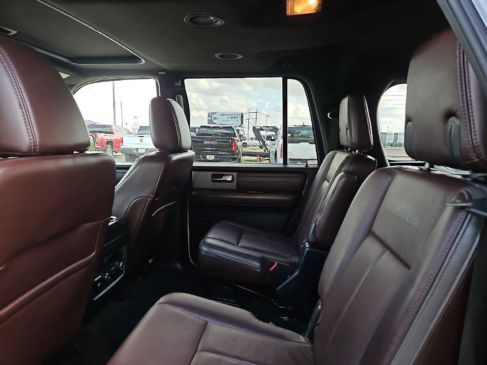Used 2017 Ford Expedition EL Platinum RWD image 17