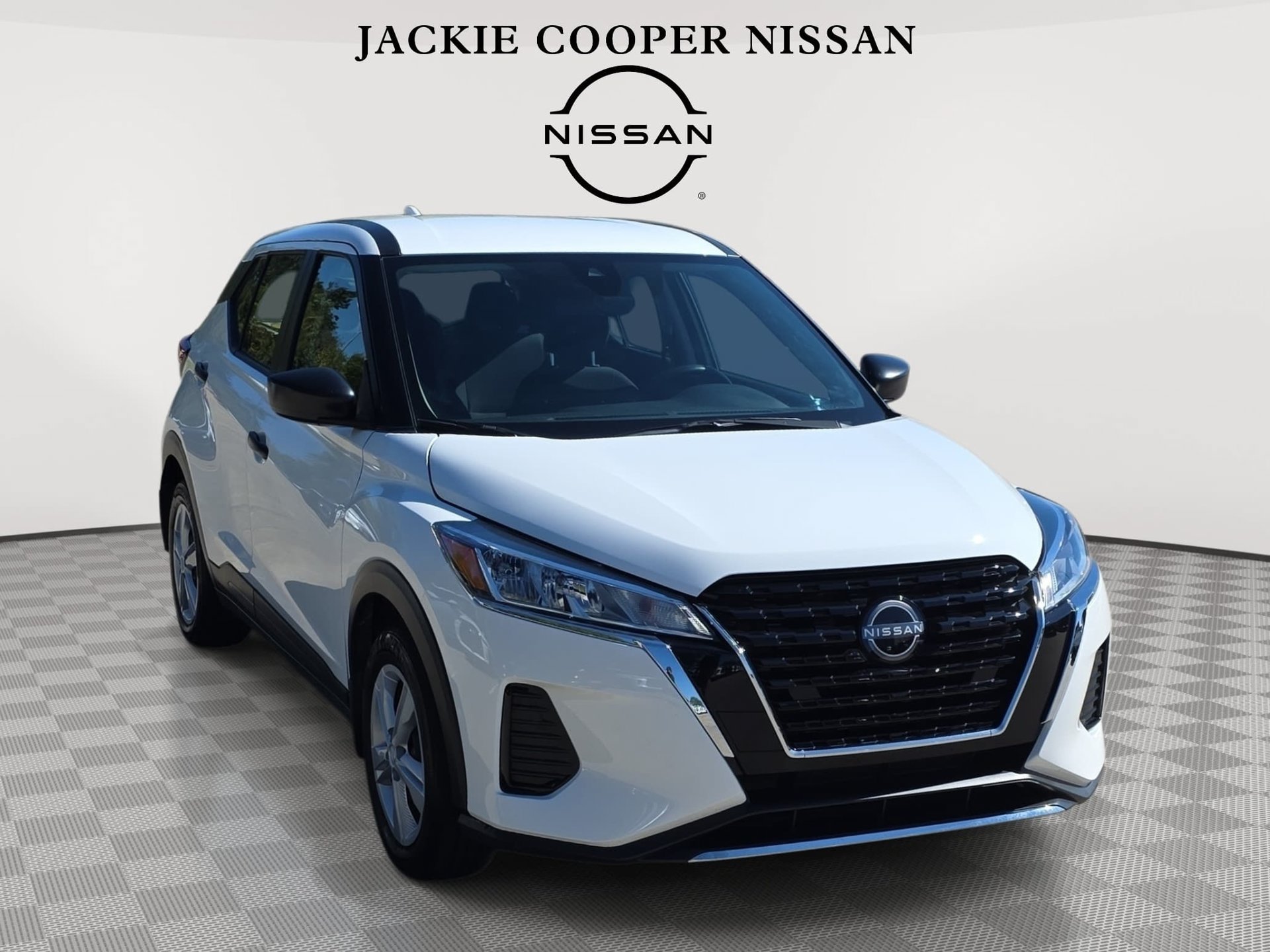 Certified 2025 Nissan Kicks Play S FWD image 3