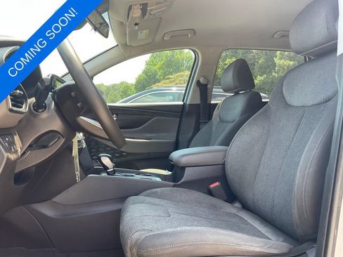 Used 2019 Hyundai Santa Fe SE AWD/4WD image 3