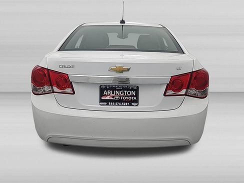 Used 2015 Chevrolet Cruze LT w/ Sun And Sound Package FWD image 5
