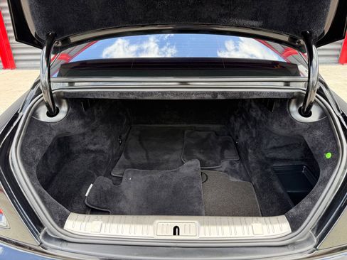 Used 2019 Rolls-Royce Wraith RWD image 32
