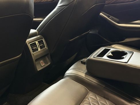 Certified 2018 Nissan Maxima Platinum image 23