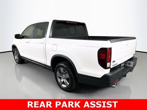 Used 2024 Honda Ridgeline TrailSport image 9