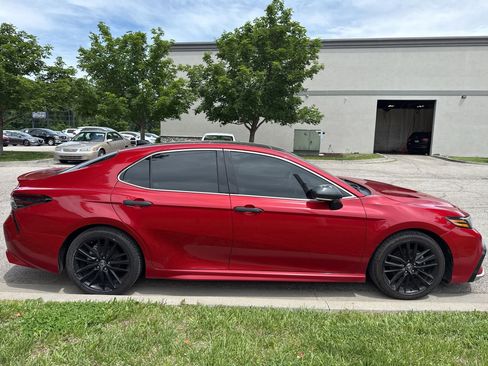 Used 2021 Toyota Camry XSE w/ Navigation Package FWD image 4